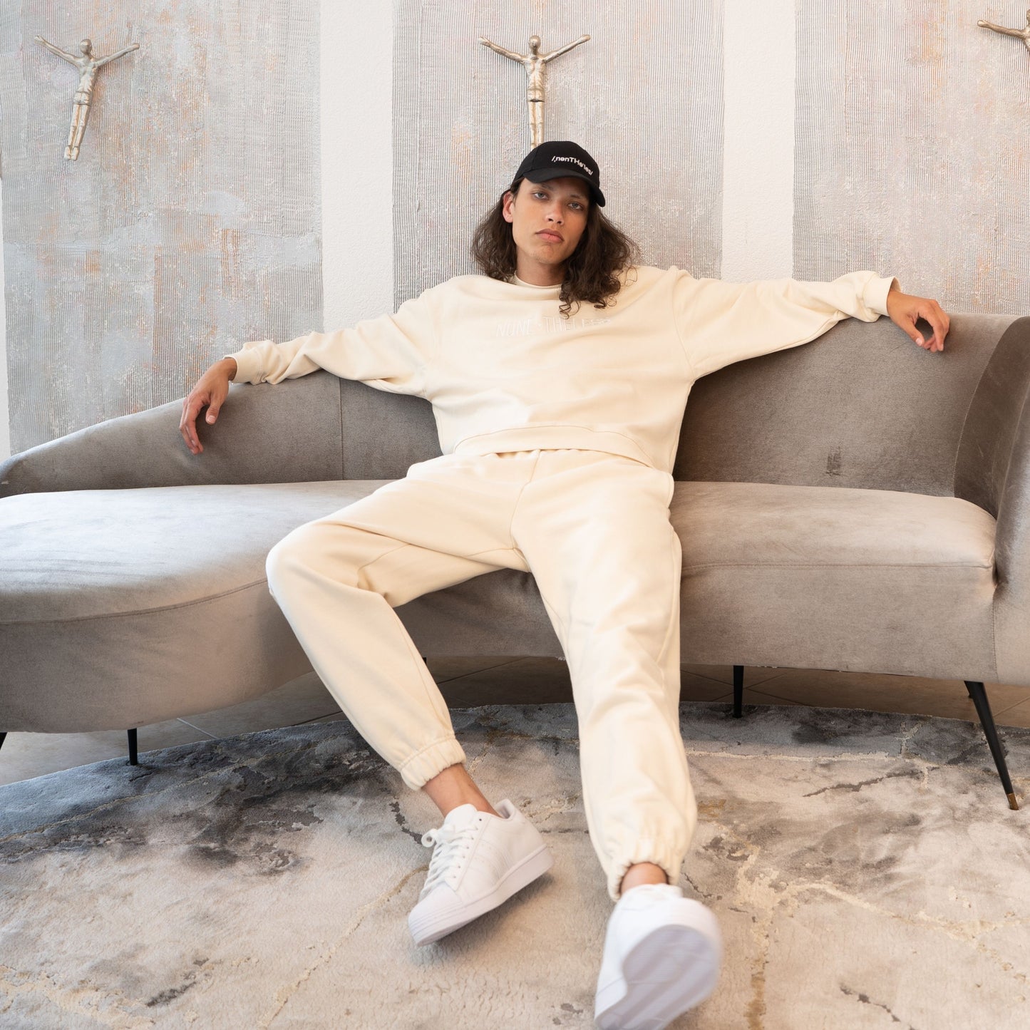 DRESS CODE OAT CREWNECK